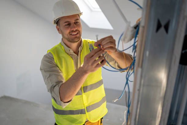 Best Licensed Electrician  in Clifton, IL